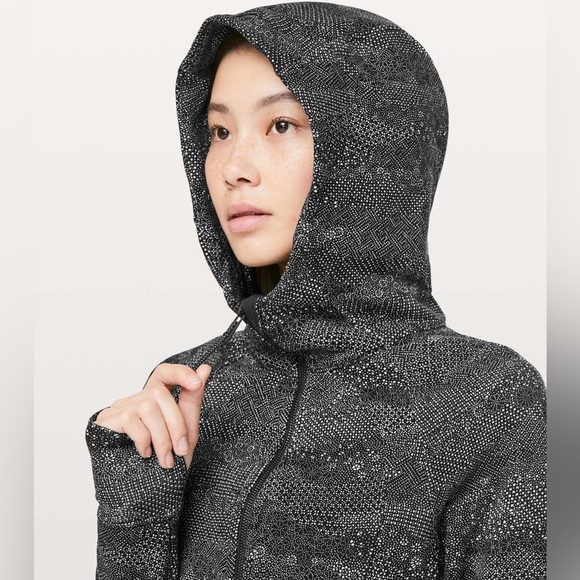 Lululemon Scuba Hoodie Light Cotton Fleece - Picture 9 of 10